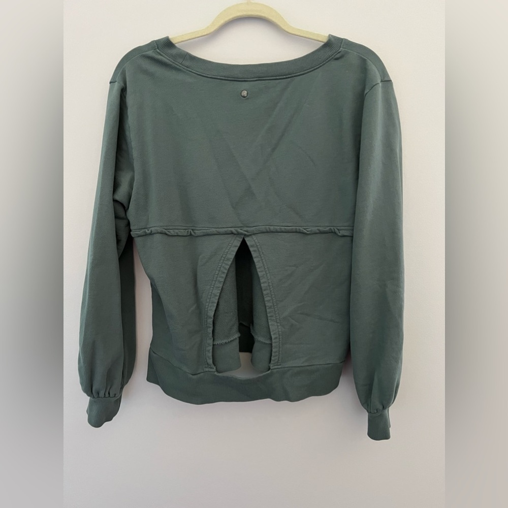 Z by Zella Cut Out Back Green Yoga Pullover | Size Small - Picture 3 of 4